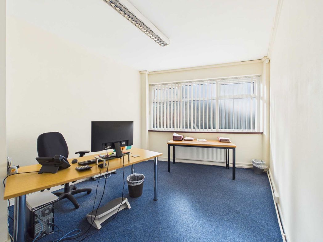 Property image 5 of 15