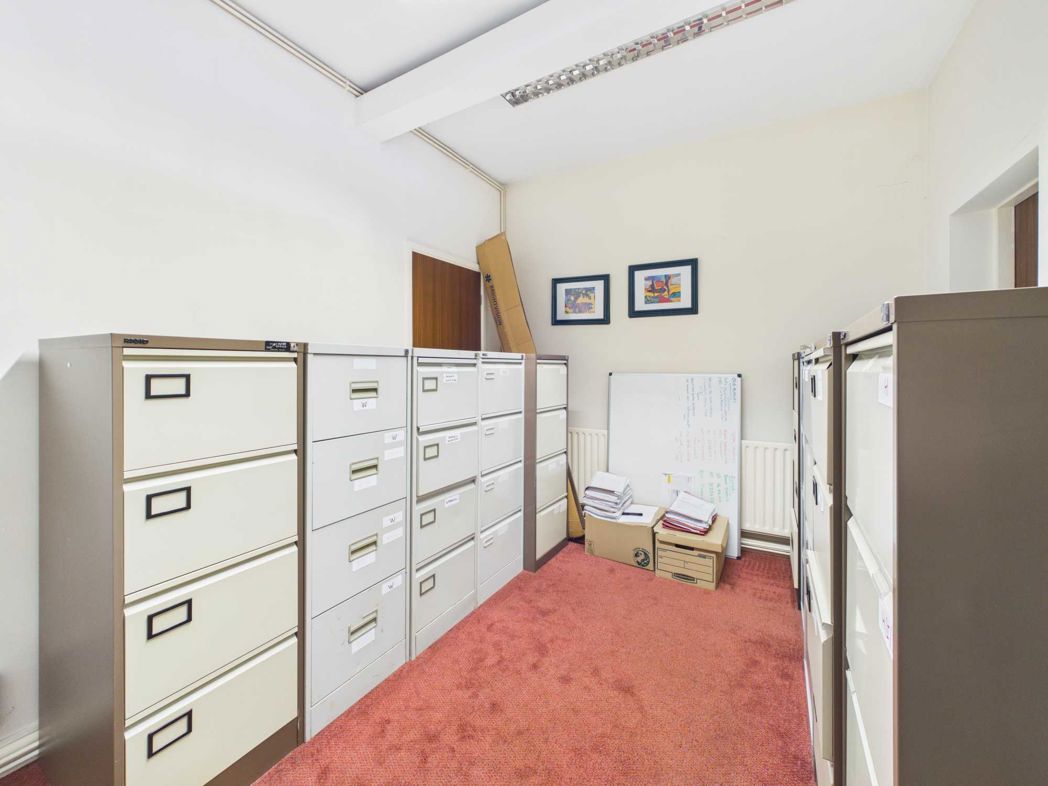 Property image 11 of 15