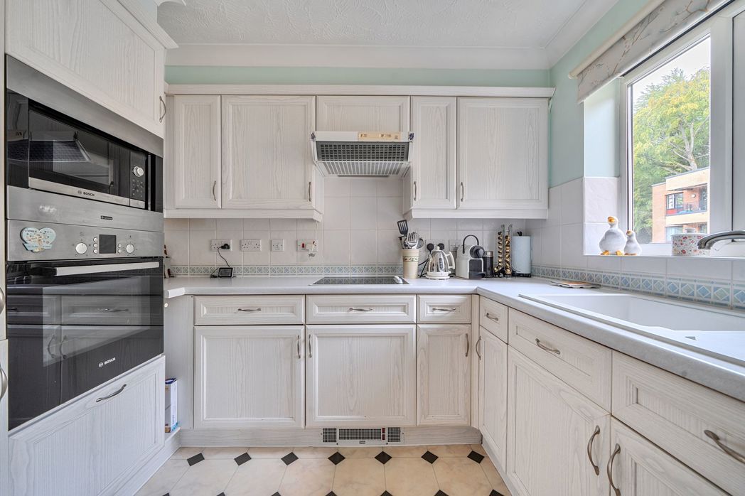 Property image 14 of 22