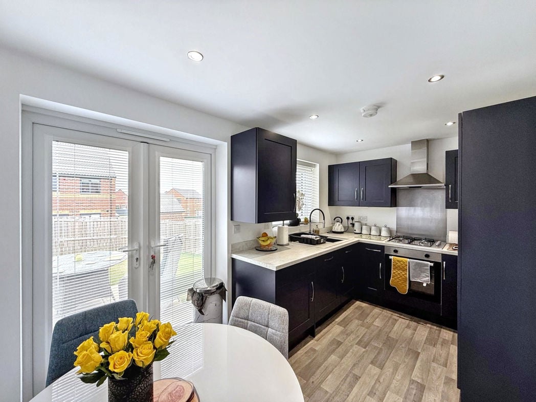 kitchen/Dining Area