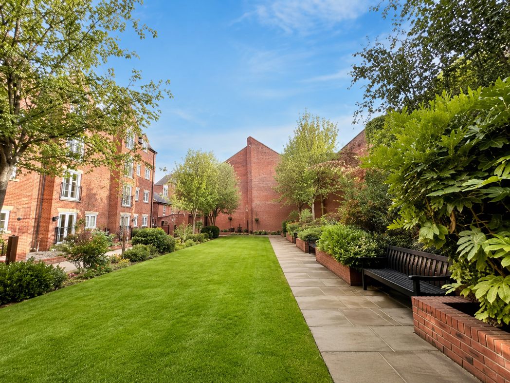Property image 15 of 17