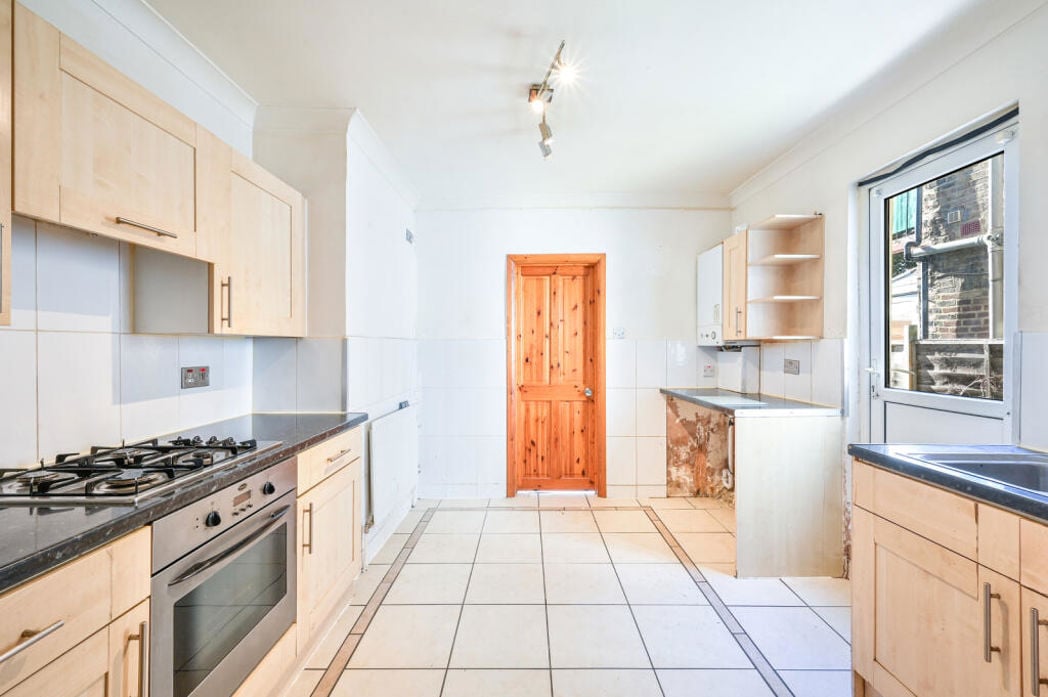 Property image 10 of 18