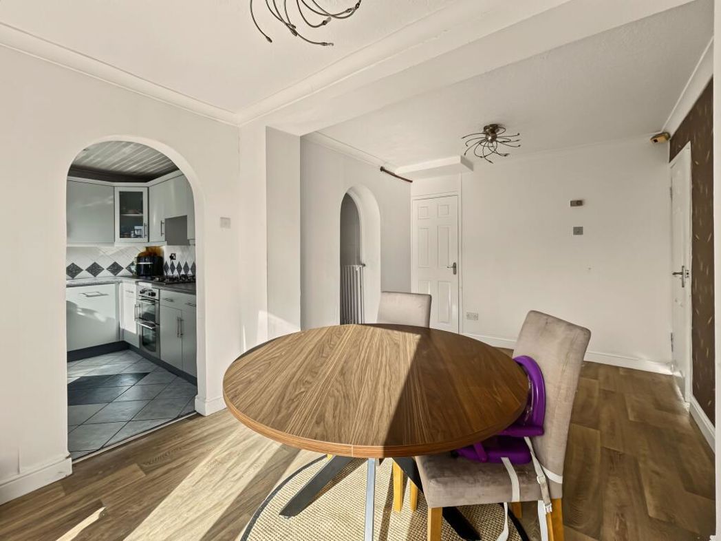 Property image 5 of 28
