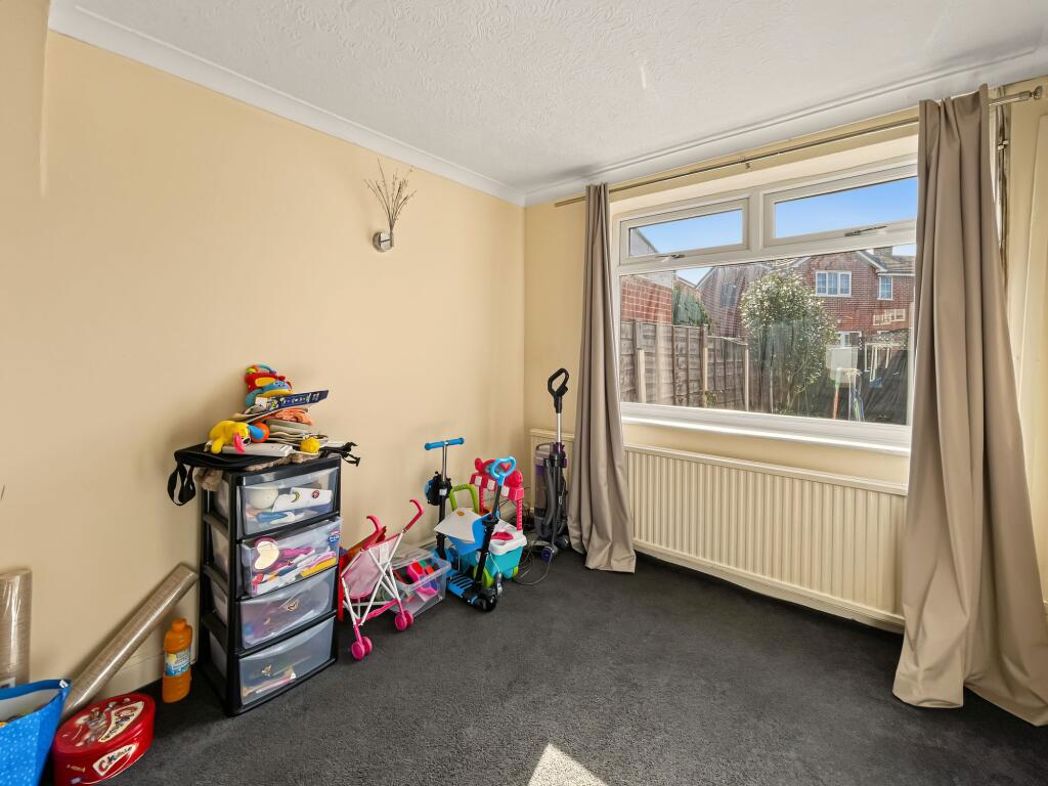 Property image 13 of 28