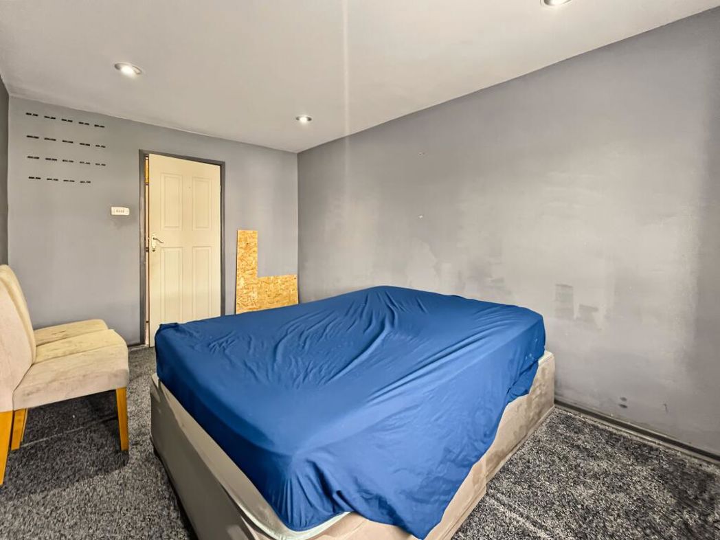 Property image 14 of 28