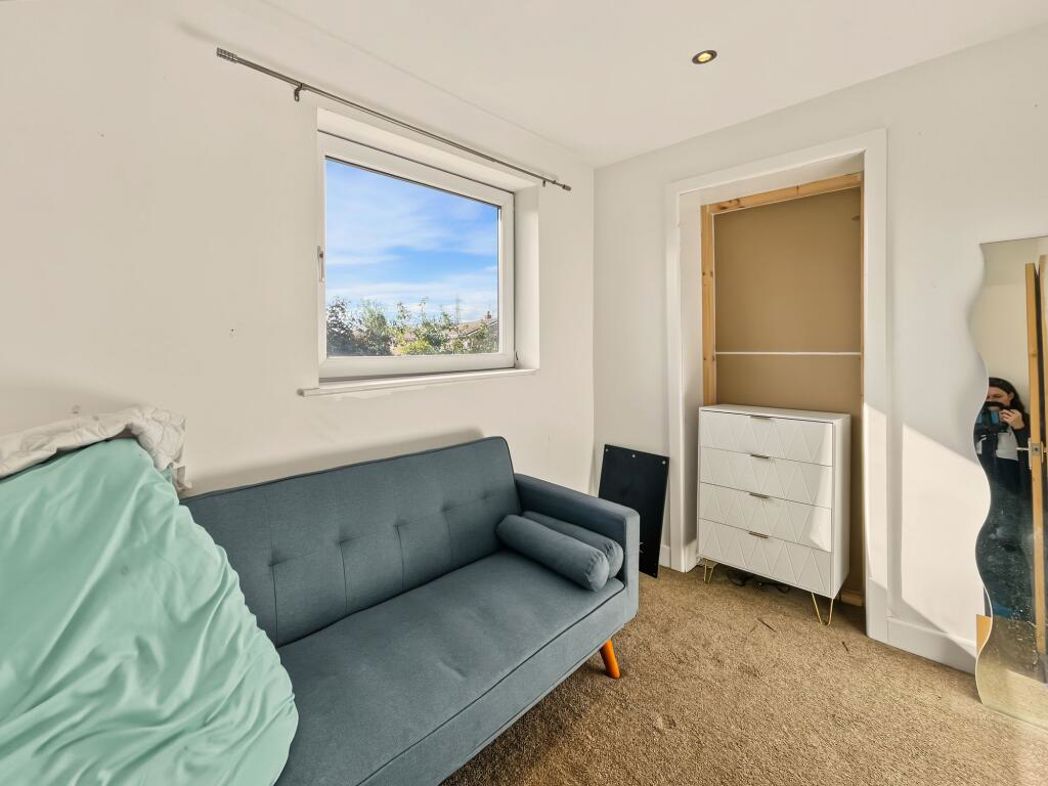 Property image 23 of 28
