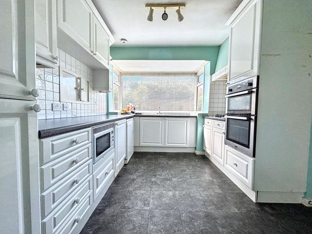 Property image 5 of 16