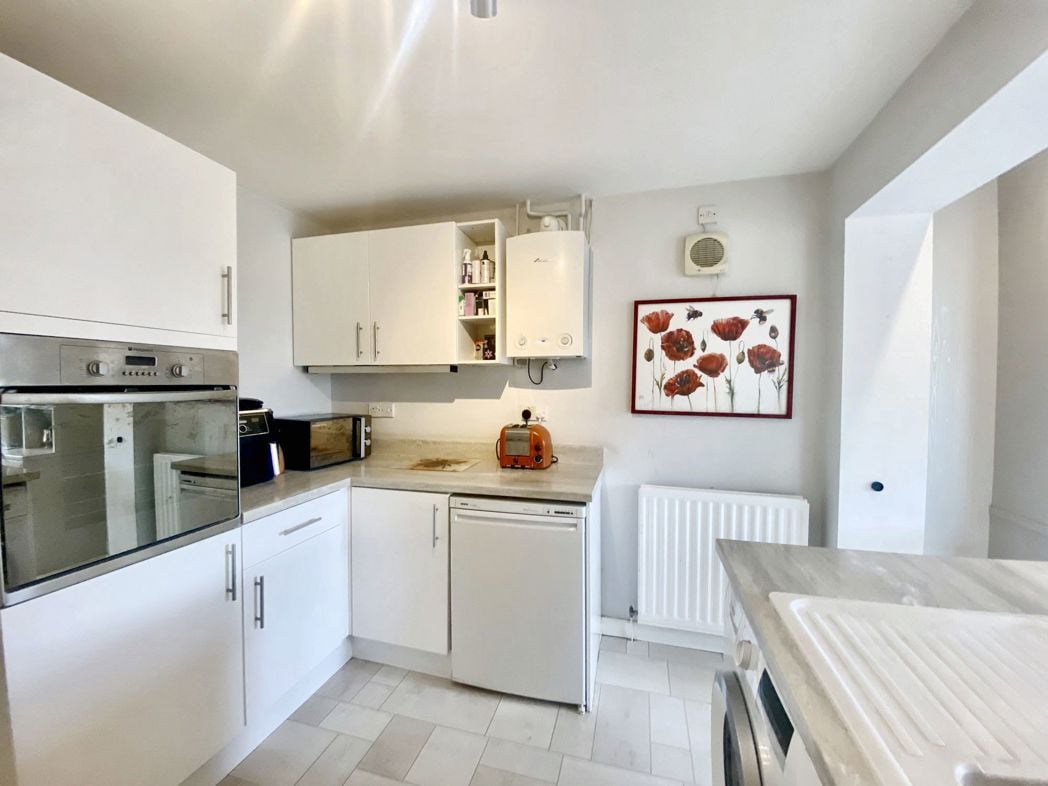 Breakfasting Kitchen