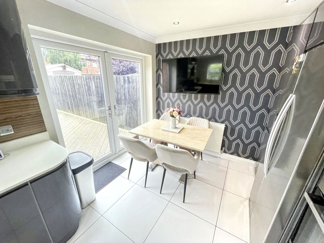 Property image 7 of 15