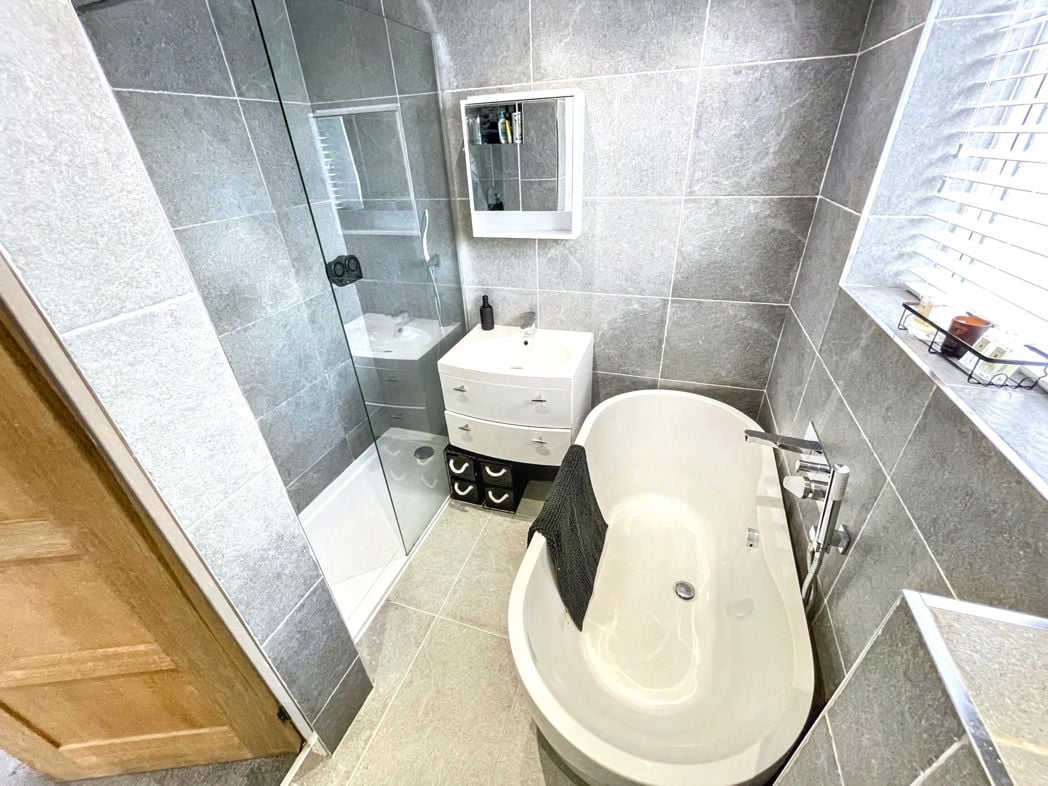 Property image 13 of 15