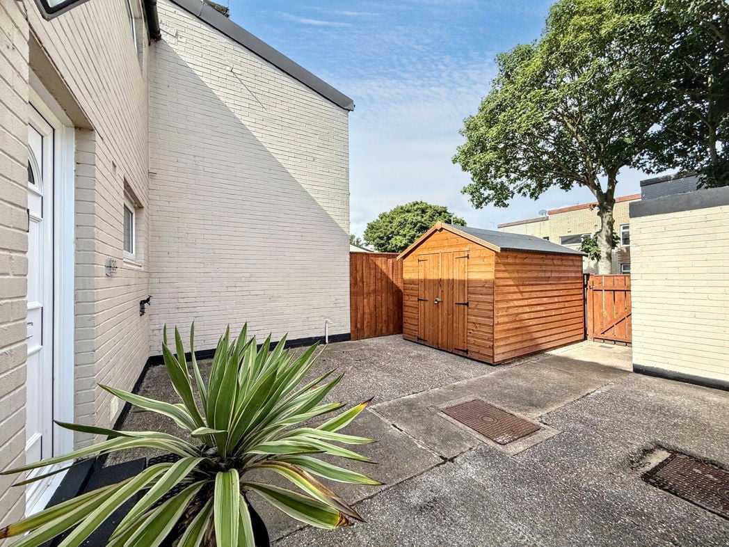 Property image 17 of 18