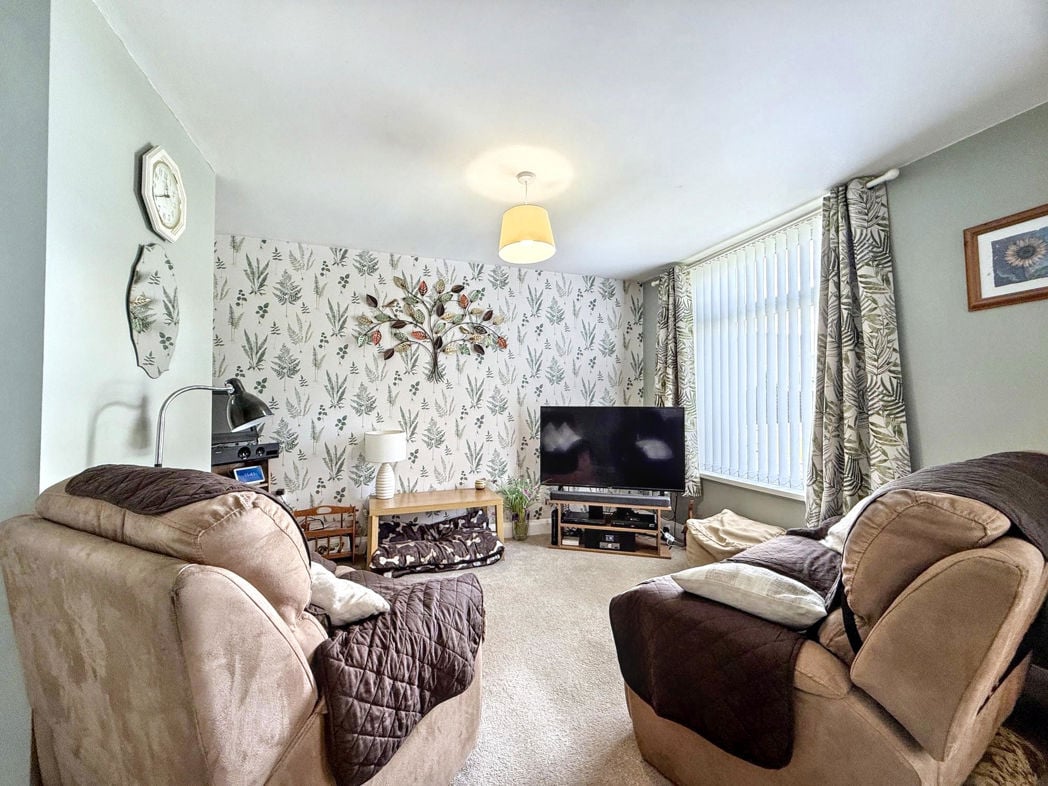 Property image 2 of 18