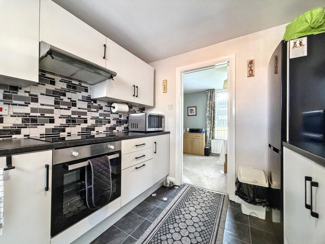 Property image 7 of 18
