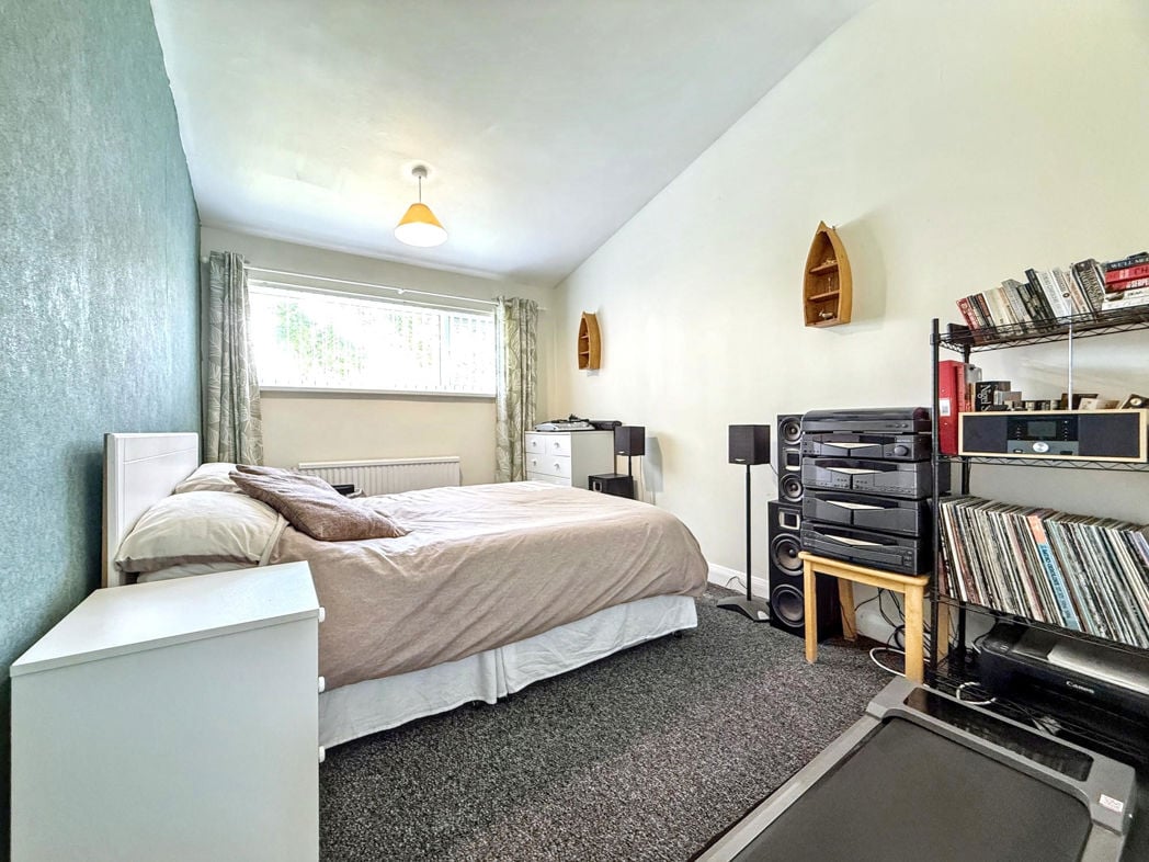 Property image 13 of 18