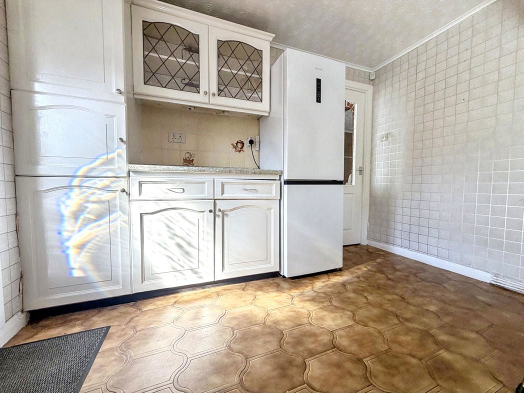 Property image 12 of 22