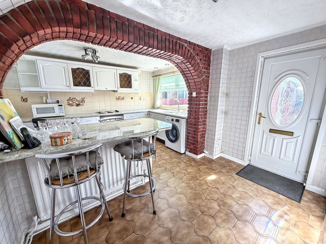 Property image 10 of 22