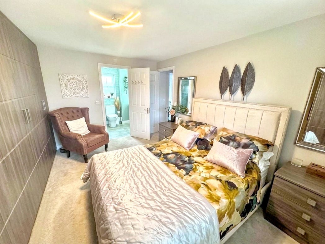 Property image 14 of 24