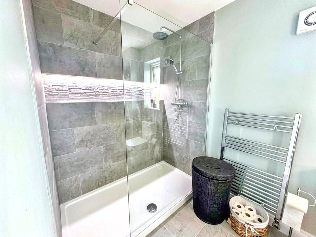 Property image 16 of 24
