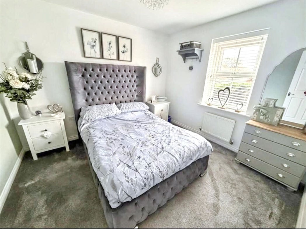 Property image 17 of 24