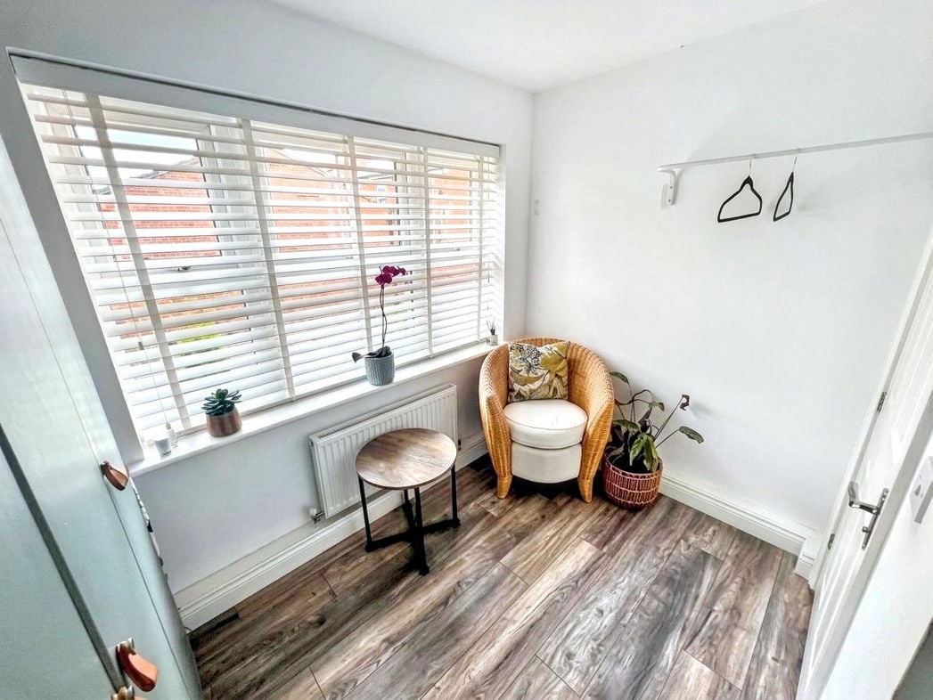 Property image 11 of 24