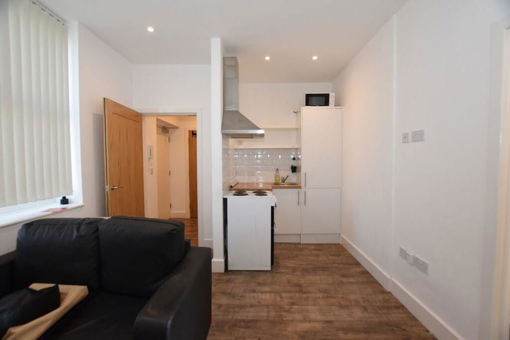 Property image 3 of 4