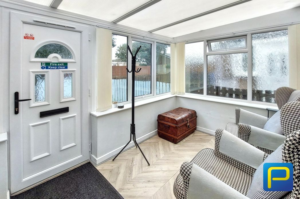Entrance / Sun Room