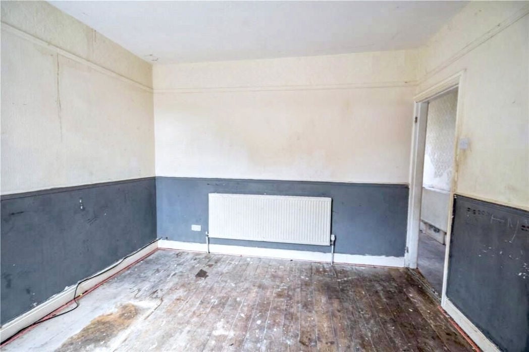 Property image 8 of 19