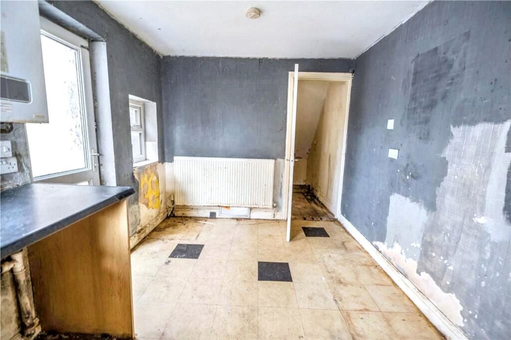Property image 3 of 19