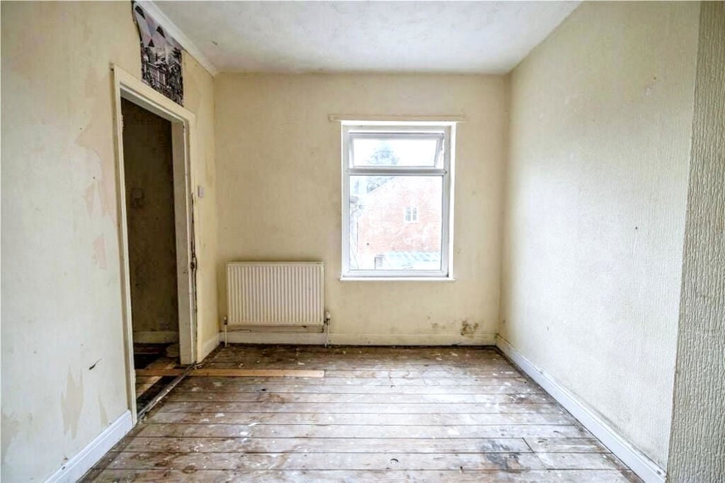 Property image 11 of 19