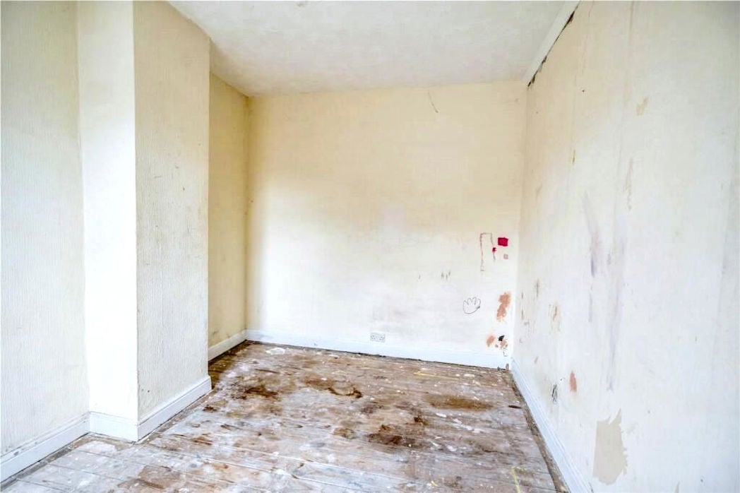 Property image 12 of 19