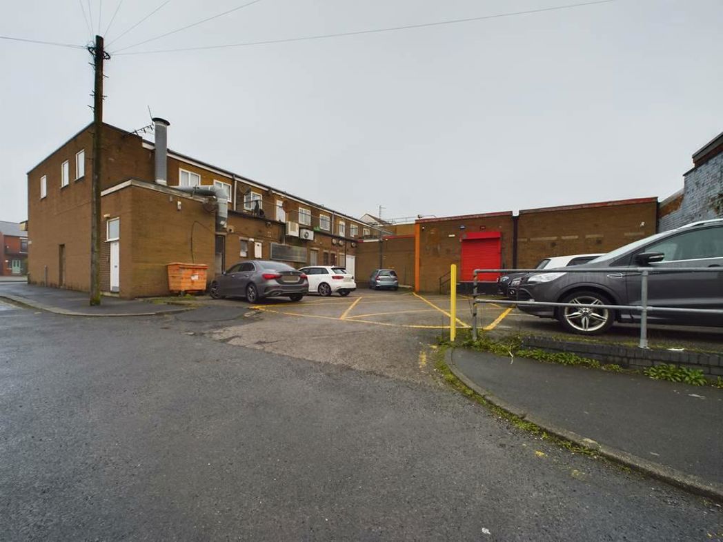 Property image 3 of 3