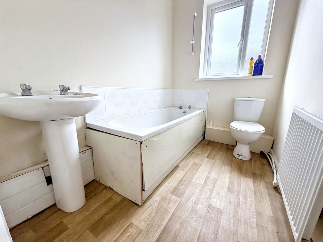 Property image 8 of 8