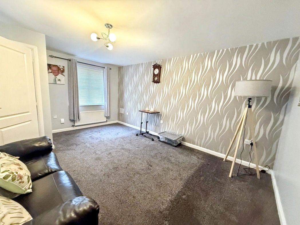 Property image 5 of 10