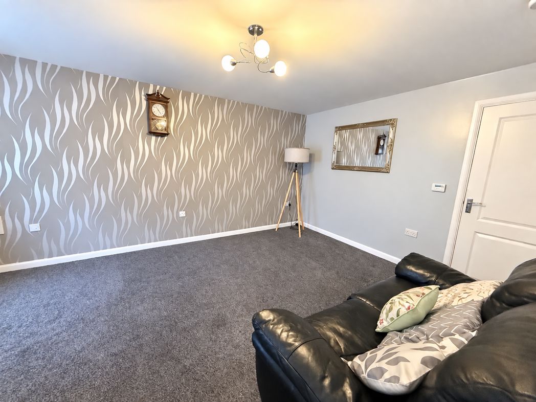 Property image 6 of 10