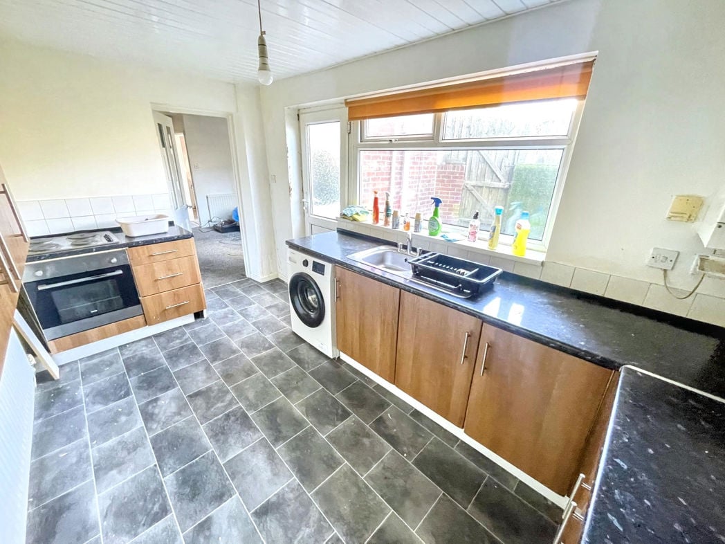 Property image 5 of 8