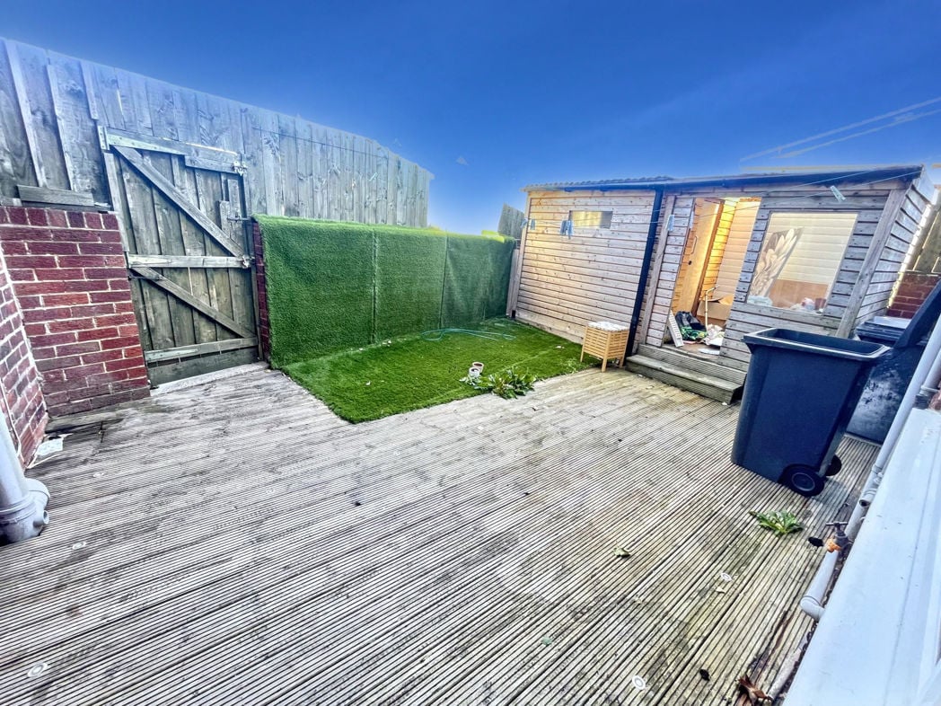 Property image 8 of 8