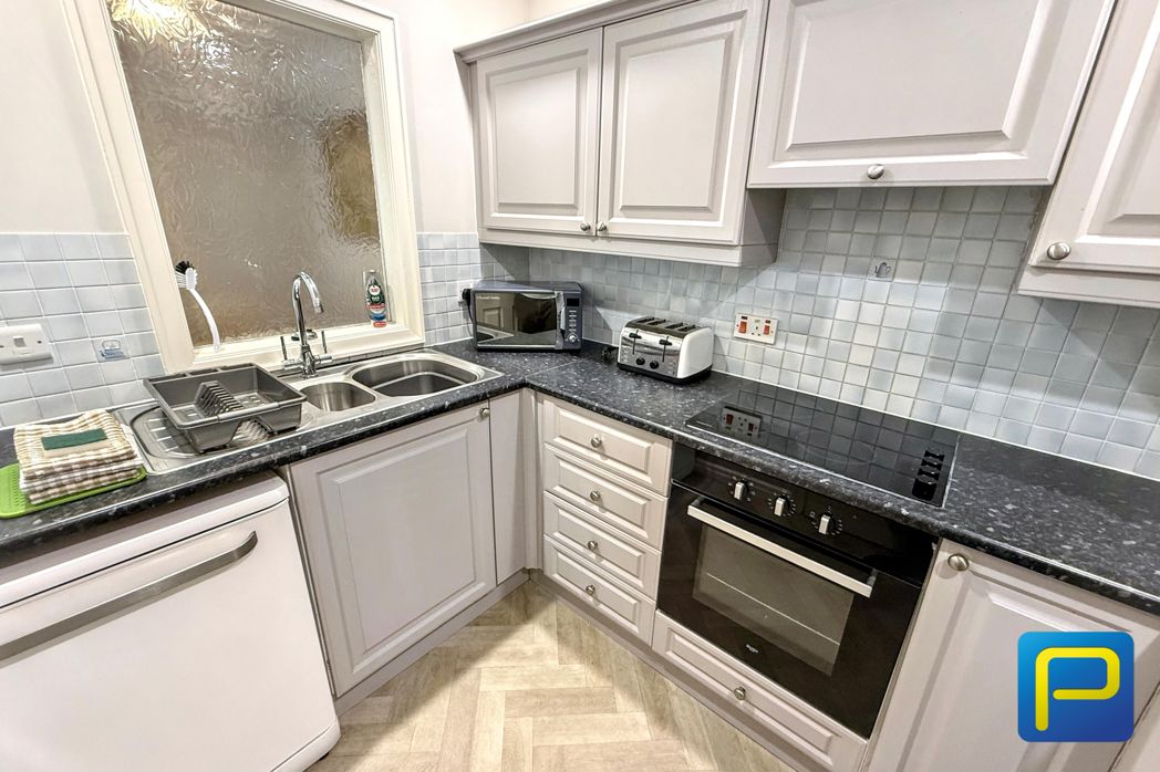 Property image 6 of 15