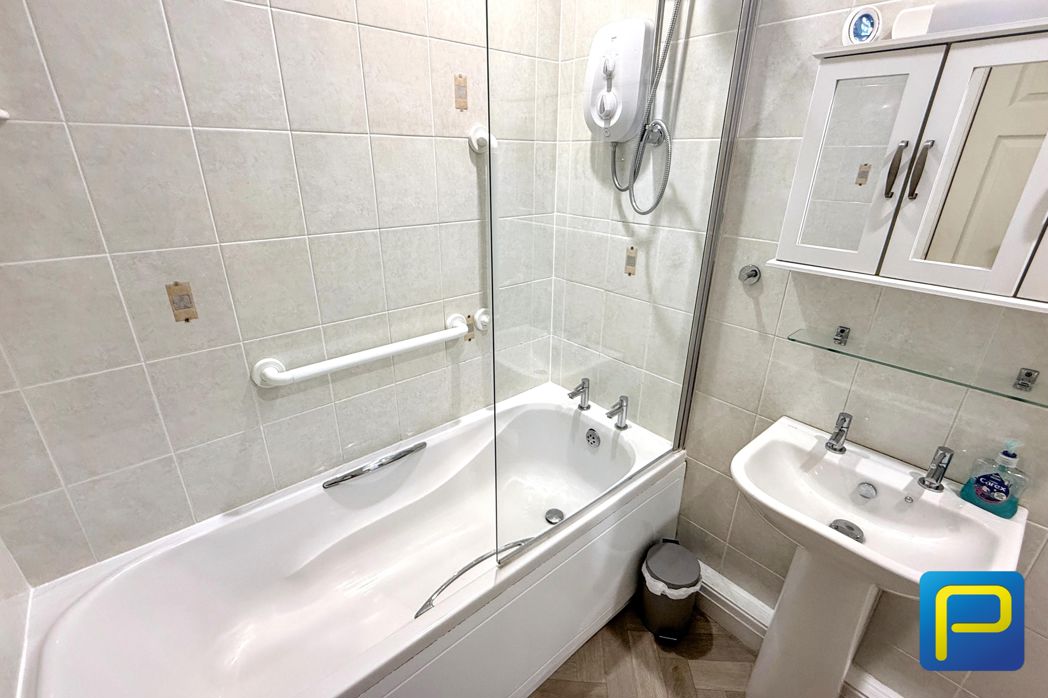 Property image 13 of 15