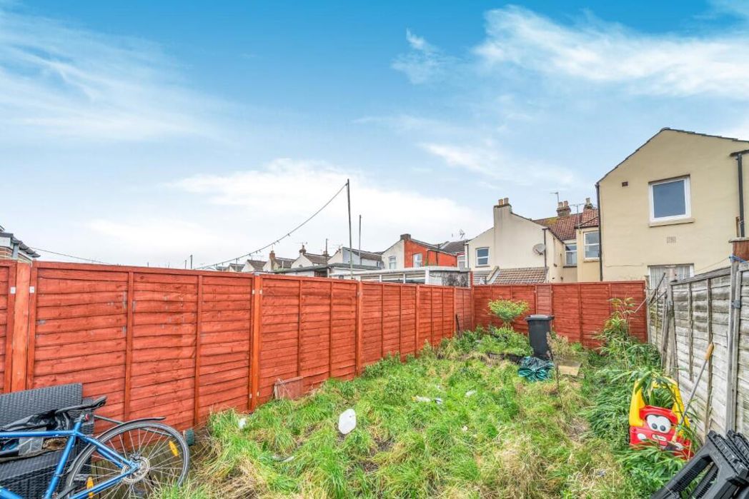 Property image 10 of 10