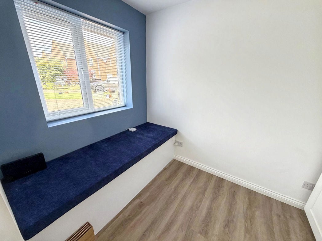 Office / Snug