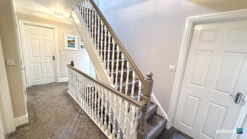 Property image 16 of 41