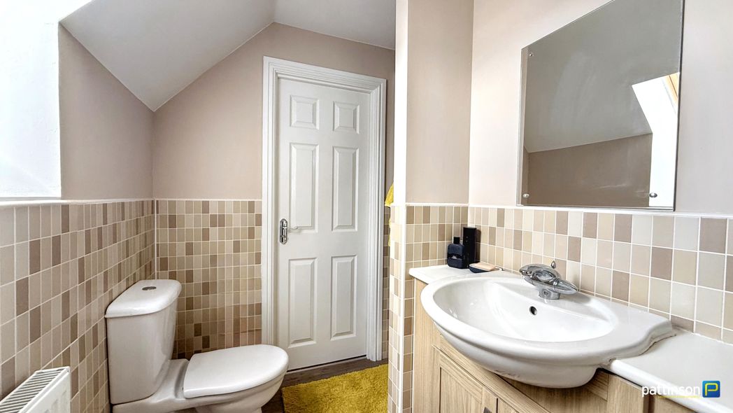 Property image 32 of 41
