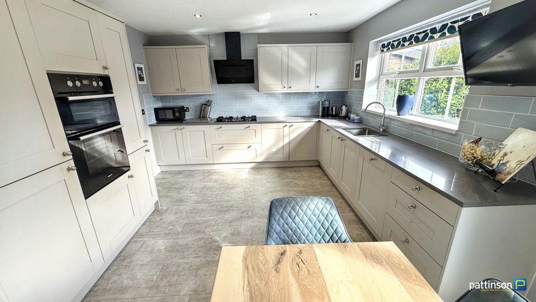 Property image 10 of 41