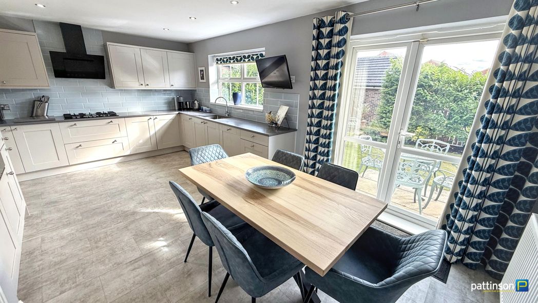 Property image 11 of 41