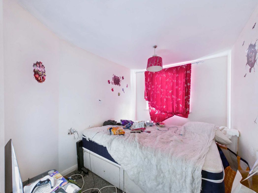 Property image 6 of 17