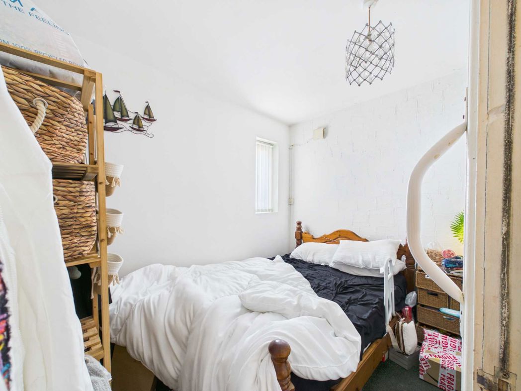 Property image 7 of 17