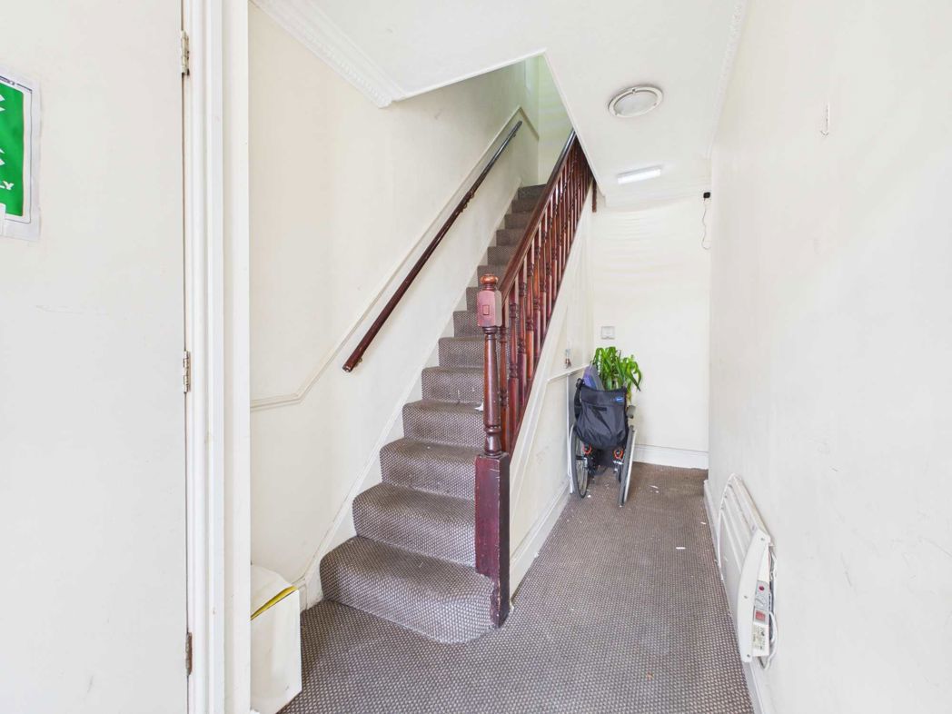Property image 14 of 17