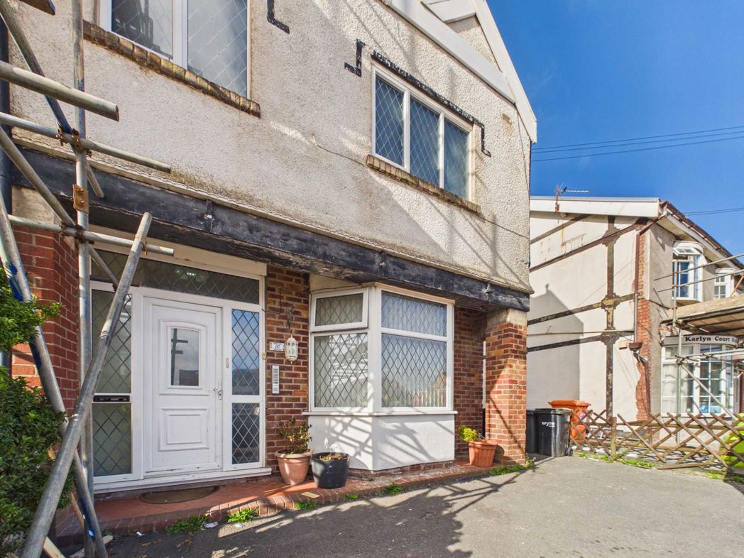 Property image 16 of 17