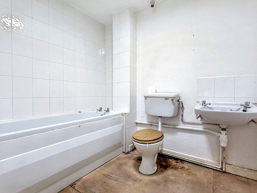 Property image 13 of 14