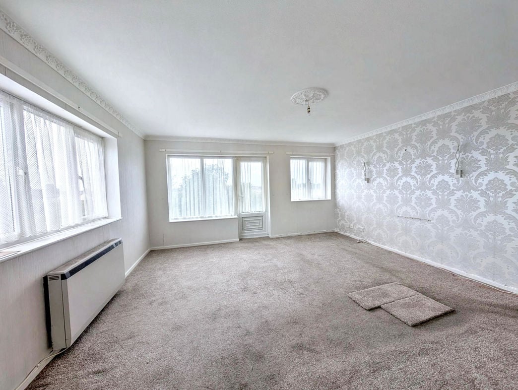 Property image 2 of 10